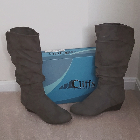 NEW w/box White Mountain Tall Suede Boots - Picture 2 of 6